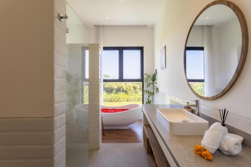 Cozy 2bd Mediterranean Canggu Villa with Pvt Pool