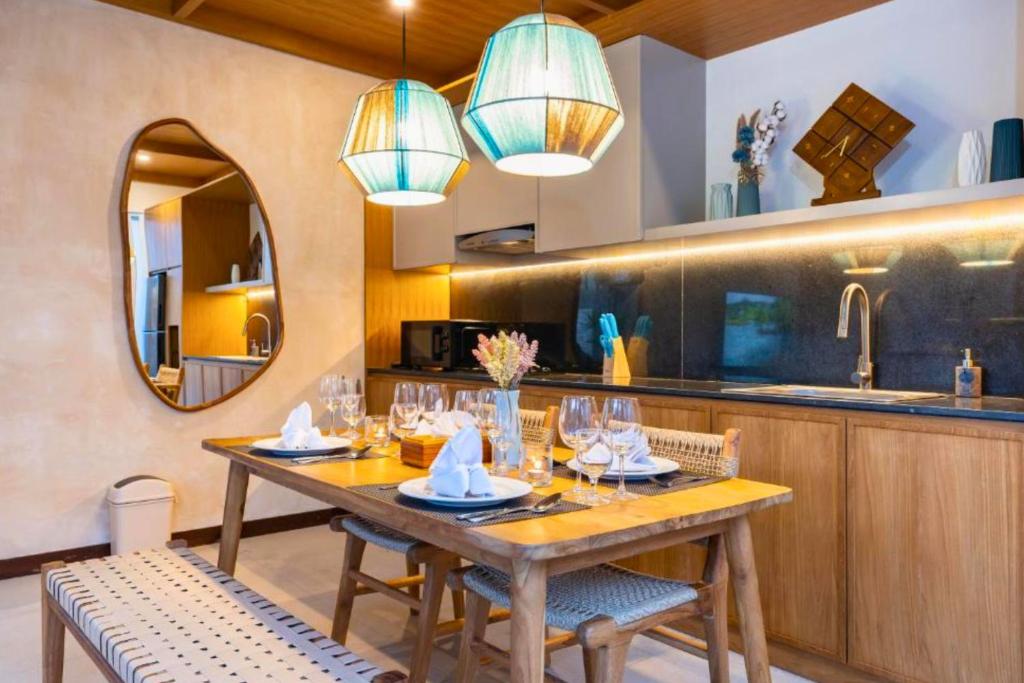 De'Boring 2 BR Private Pool Villa With Garden View NE62 De'Boring 2 BR Private Pool Villa With Garden View NE62