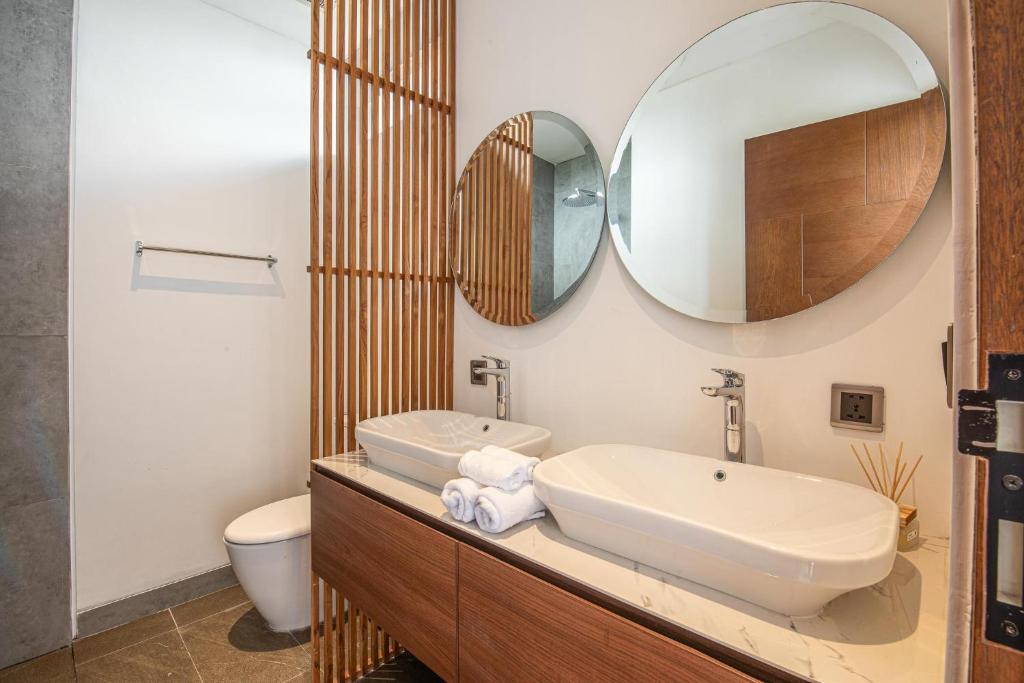 Exquisite 5BR Canggu Villa Steps from the Beach Exquisite 5BR Canggu Villa Steps from the Beach