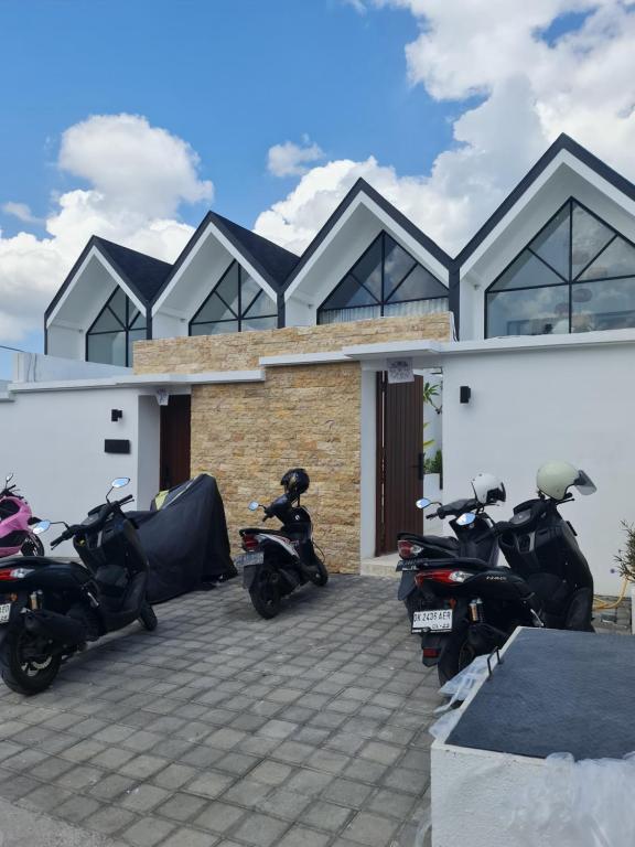 Kara Villa