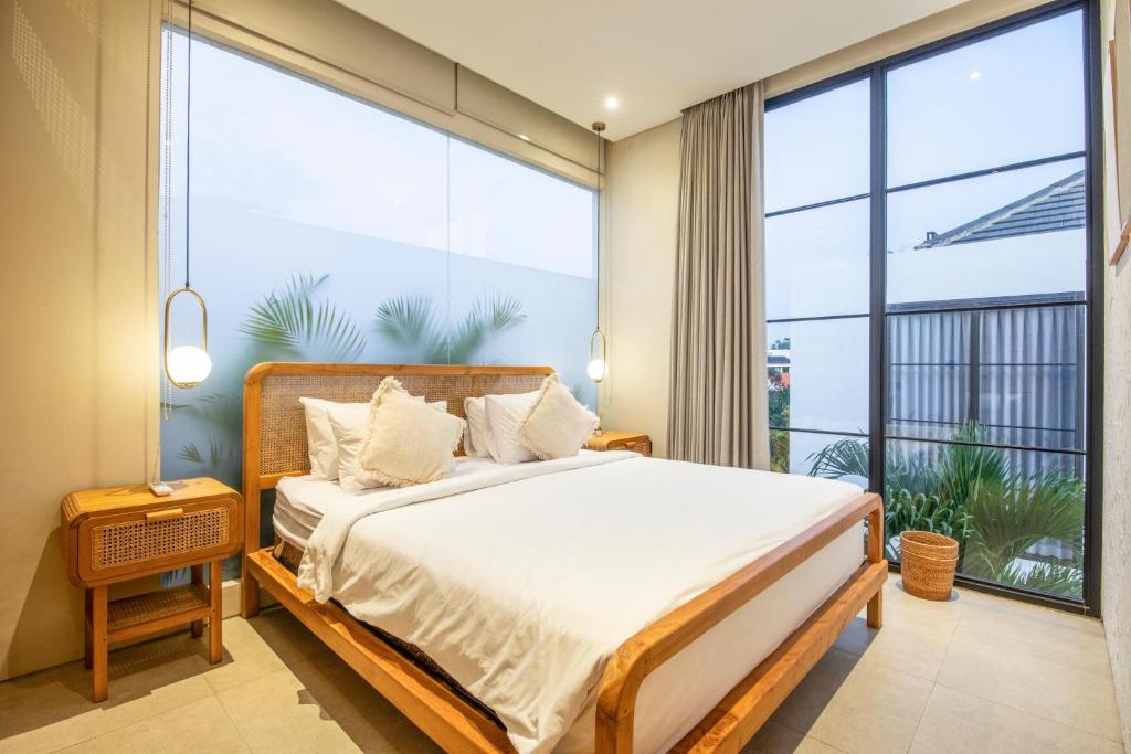 Modern 2BR Villas 5-Min Walk to Canggu Beach Modern 2BR Villas 5-Min Walk to Canggu Beach