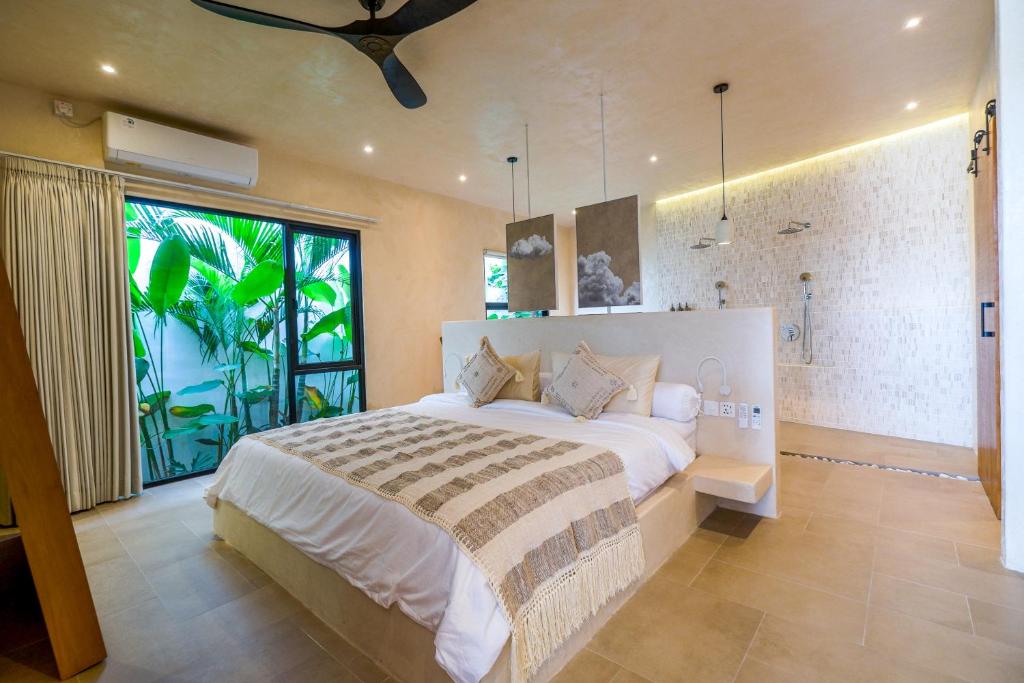 NEW! Beautiful Romantic AC Living Private 1BR Villa With Pool Next To Berawa Canggu NEW! Beautiful Romantic AC Living Private 1BR Villa With Pool Next To Berawa Canggu