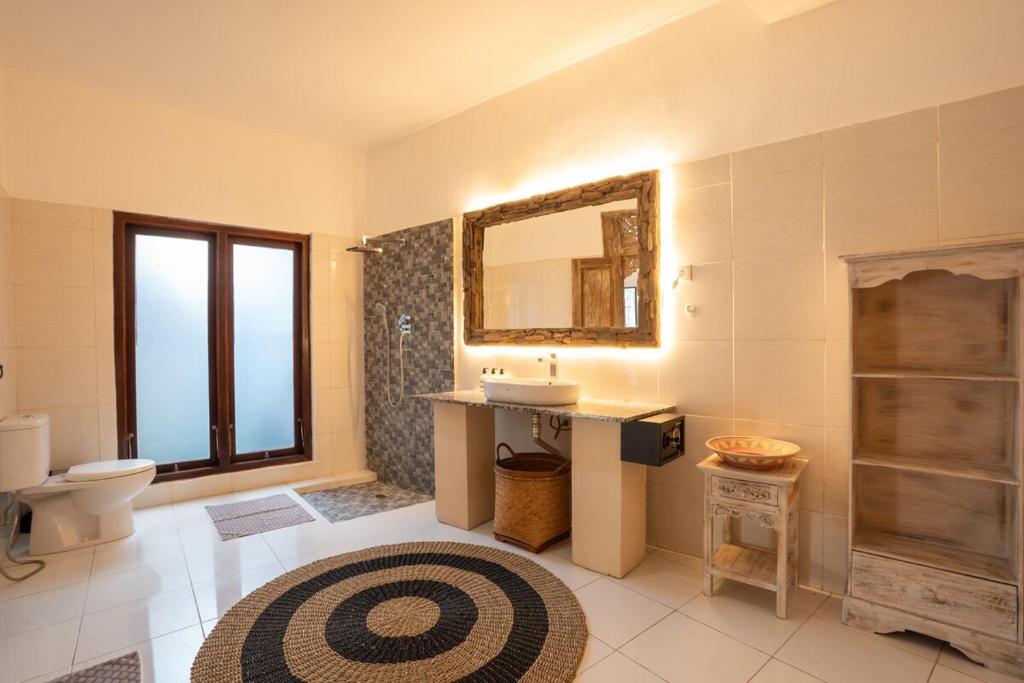 Rustic & Serene Balinese Villa with Private Pool Rustic & Serene Balinese Villa with Private Pool
