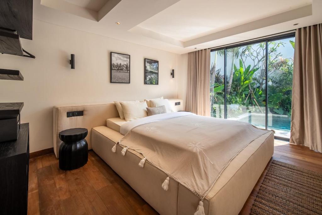 Stylish 4 bedroom Villa in Prime Location