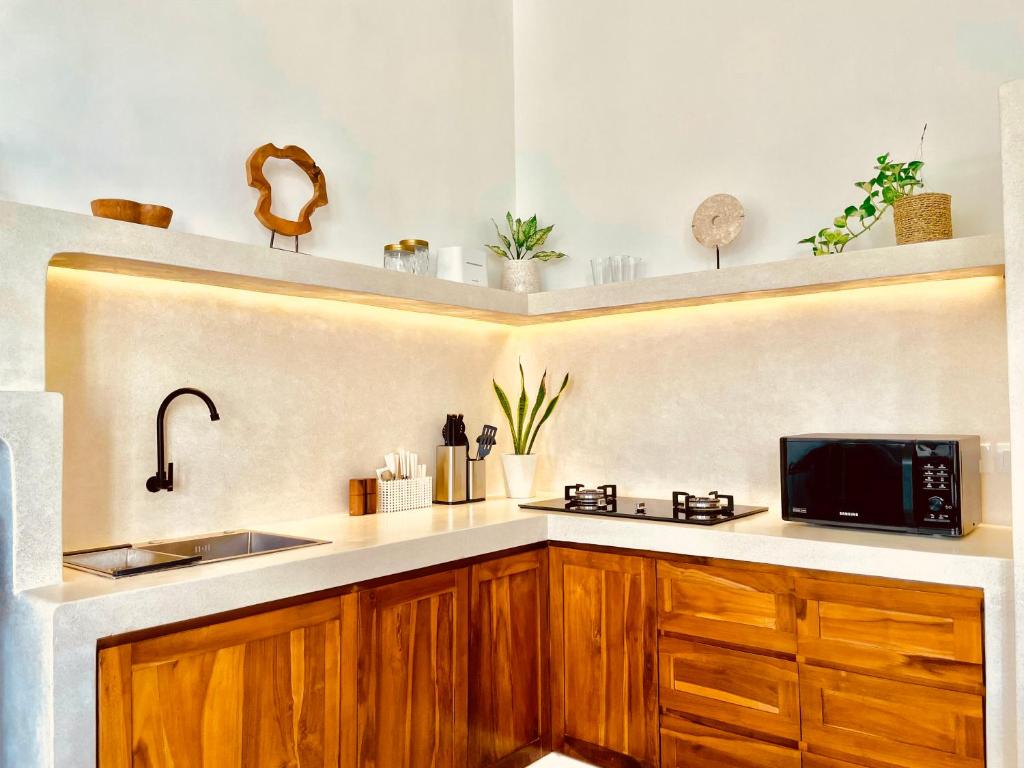 Sunville Villas Brand new 3 bedrooms canggu Sunville Villas Brand new 3 bedrooms canggu