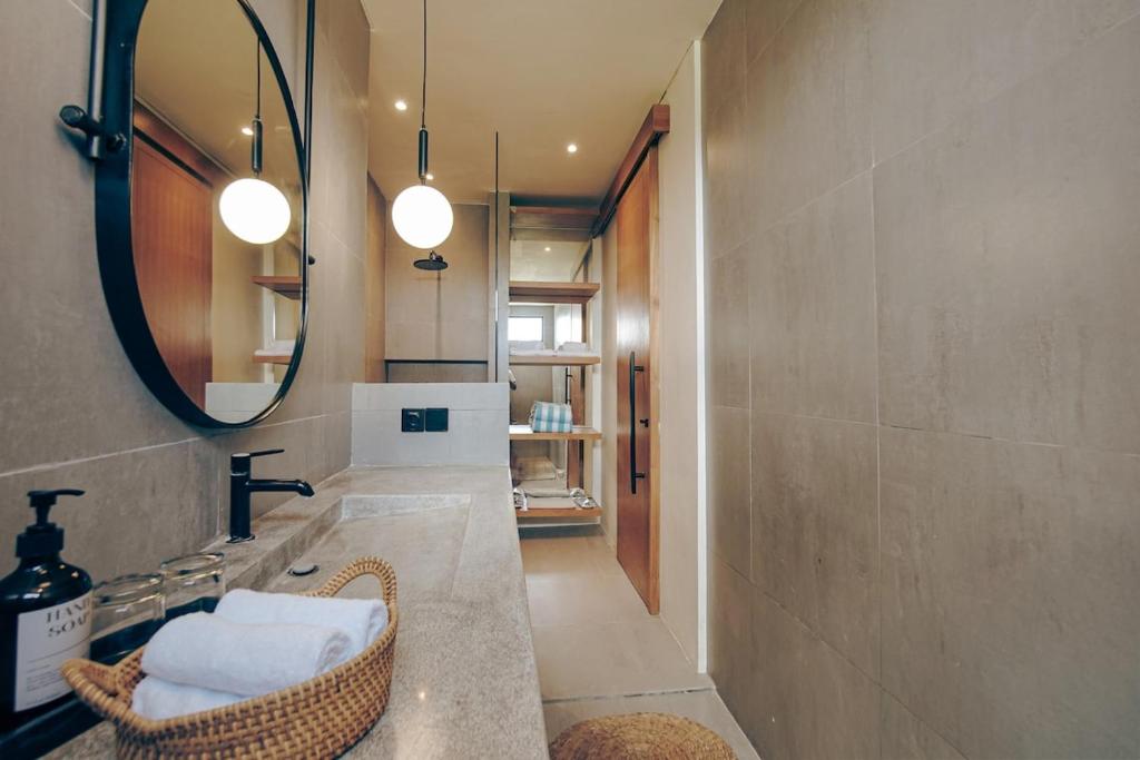 Villa Grazia Luxury Retreat Canggu Villa Grazia Luxury Retreat Canggu