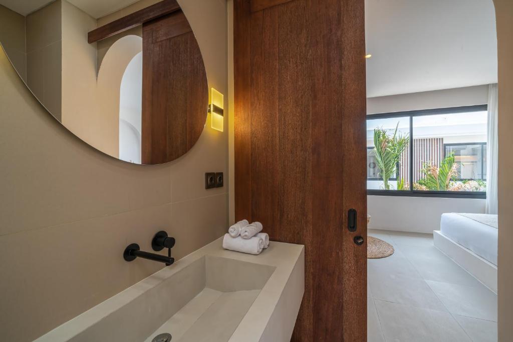 Villa Nyra - Stunning New Chic 2BR Villa in Canggu