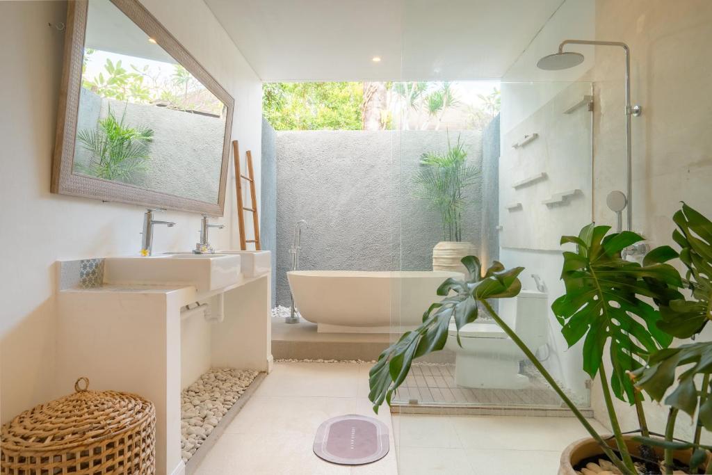 Villa Palma Blanca Canggu by Nagisa Bali