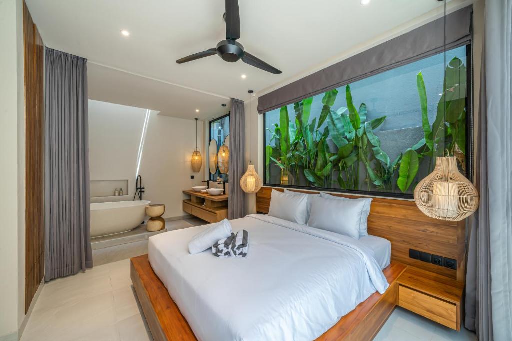 Yuko, Tropical Bliss 2BR Villa, Short Stroll to Beach Yuko, Tropical Bliss 2BR Villa, Short Stroll to Beach